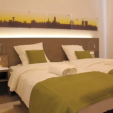 Mondo Hotel *
